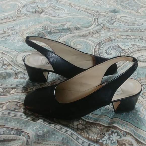 Ladies Worthington Black Heels - Picture 3 of 5